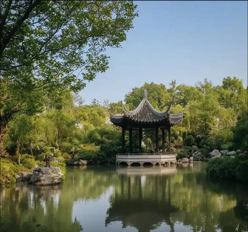 上海金山初礼餐饮有限公司